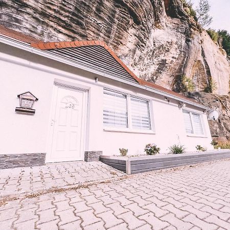 Unicorn Hrensko Apartment Exterior photo