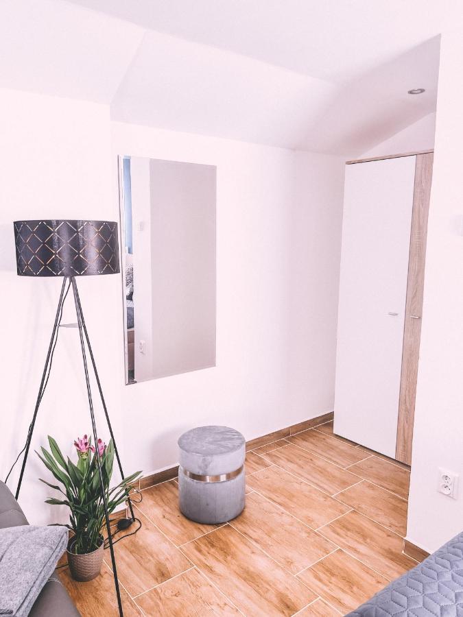 Unicorn Hrensko Apartment Exterior photo